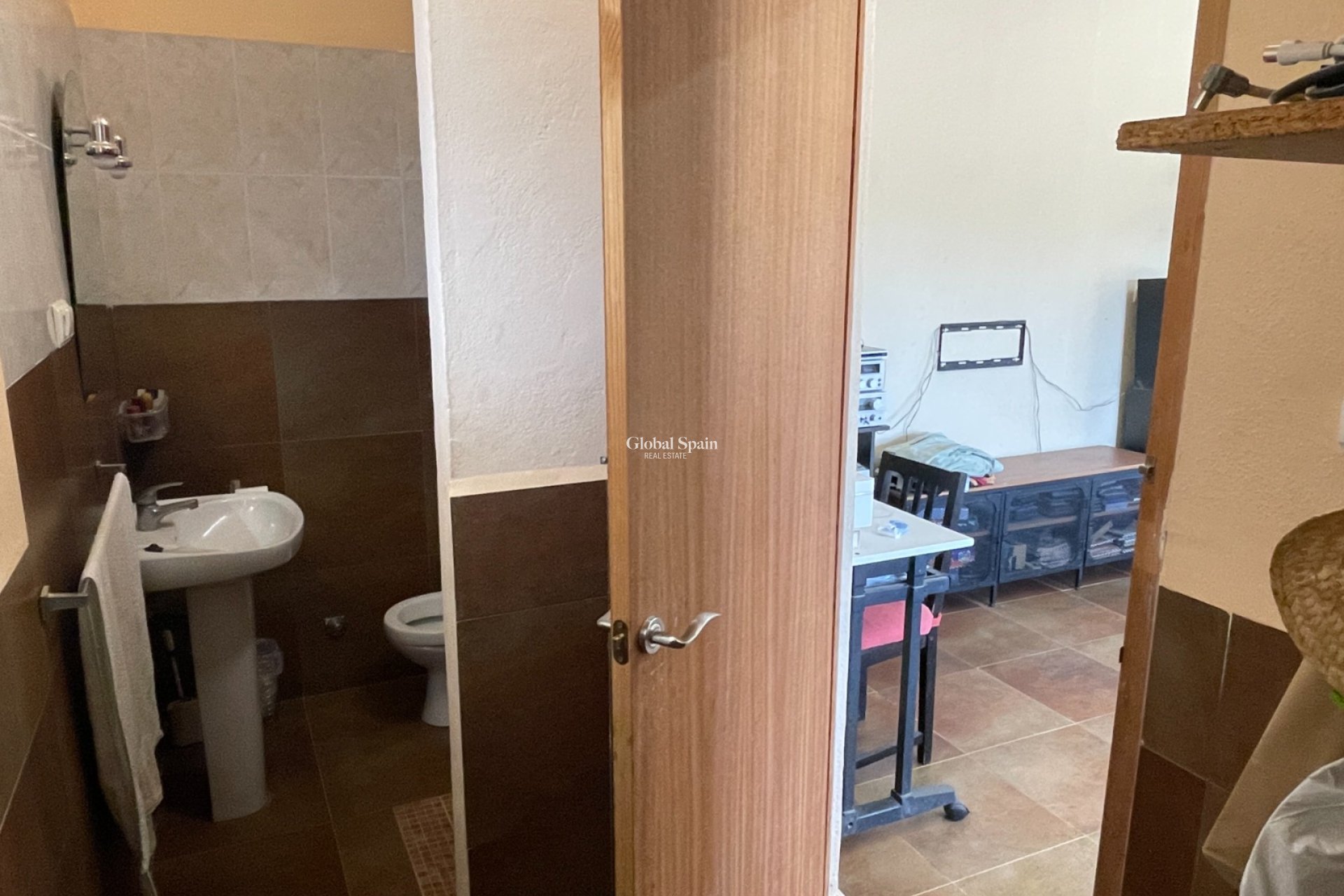 Resale - VILLA -
CREVILLENTE - Inland