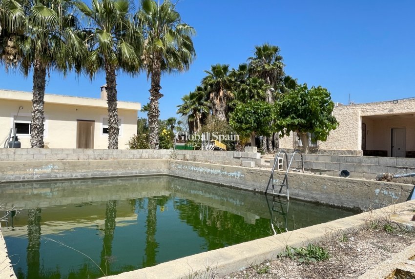 Resale - VILLA -
CREVILLENTE - Inland