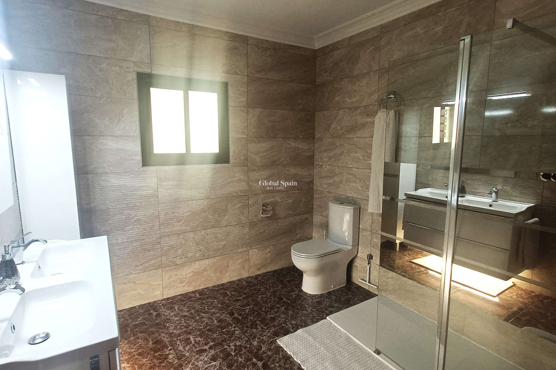 Resale - VILLA -
CREVILLENTE - Inland