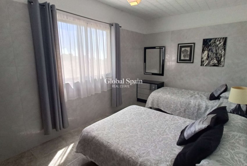 Resale - VILLA -
CREVILLENTE - Inland
