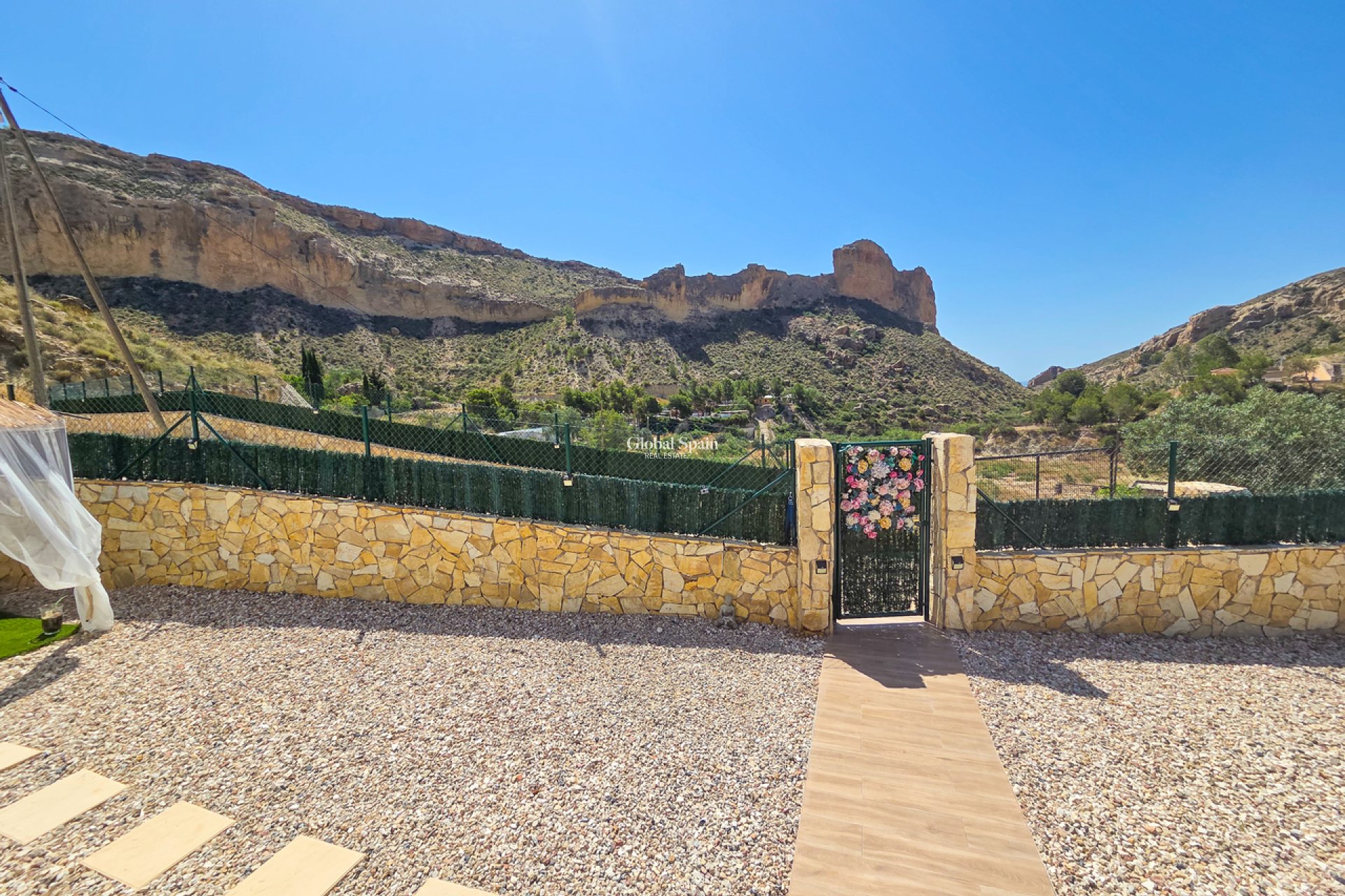 Resale - VILLA -
CREVILLENTE - Inland