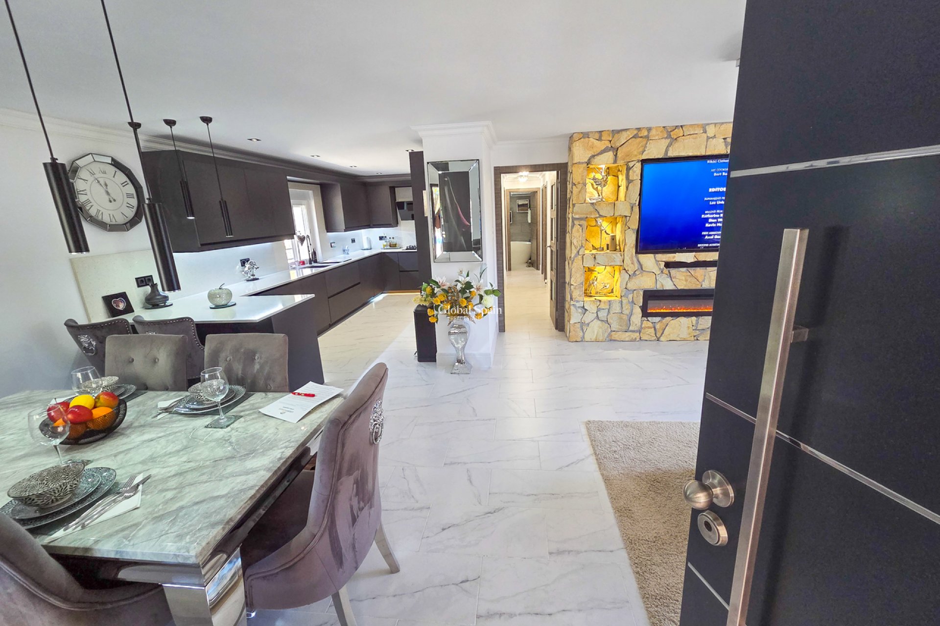 Resale - VILLA -
CREVILLENTE - Inland