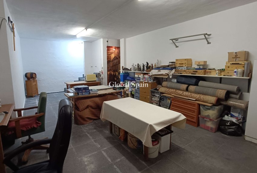 Resale - VILLA -
CREVILLENTE - Inland