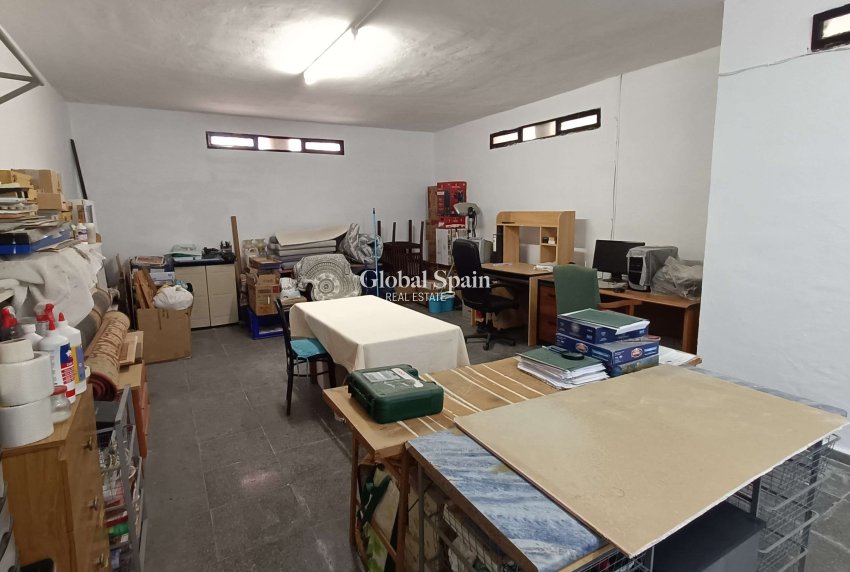 Resale - VILLA -
CREVILLENTE - Inland