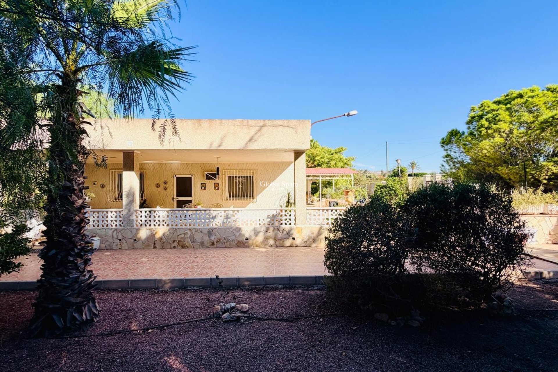 Resale - VILLA -
CREVILLENTE - Inland