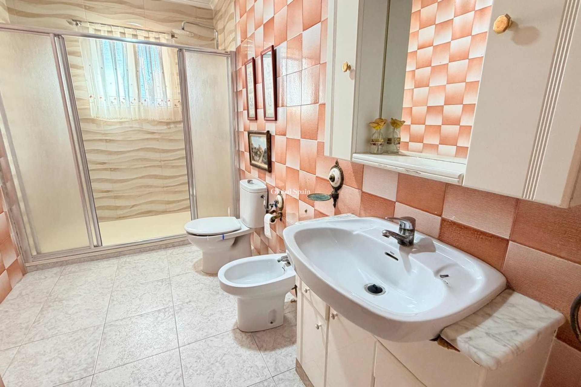 Resale - VILLA -
CREVILLENTE - Inland