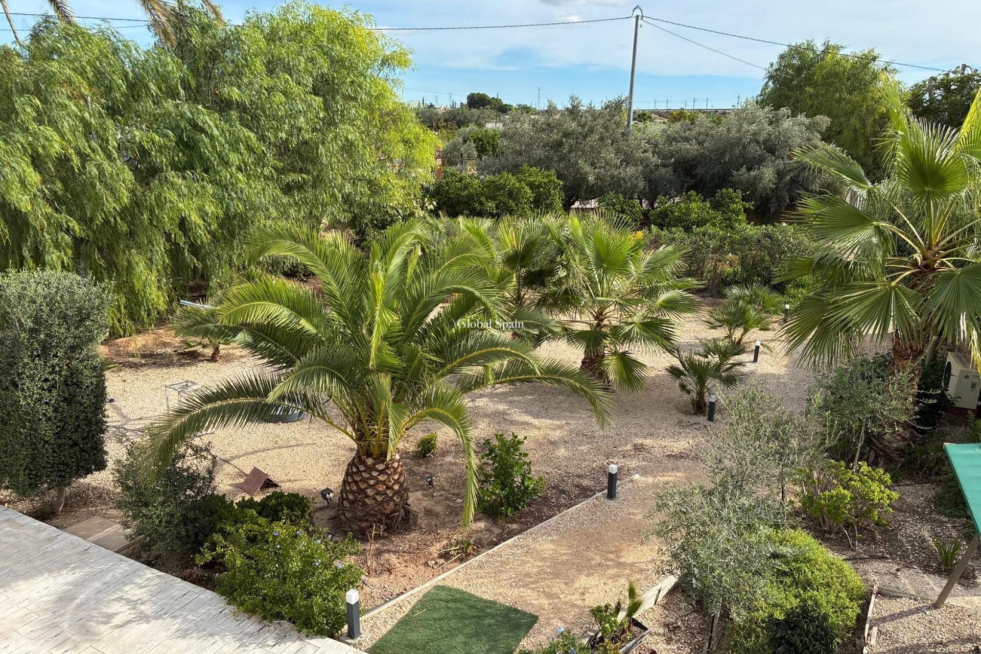 Resale - VILLA -
CREVILLENTE