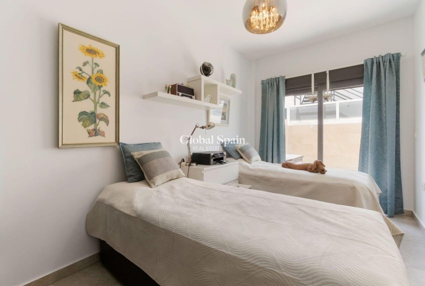 Resale - Villa -
DAYA NUEVA - Comunidad valenciana