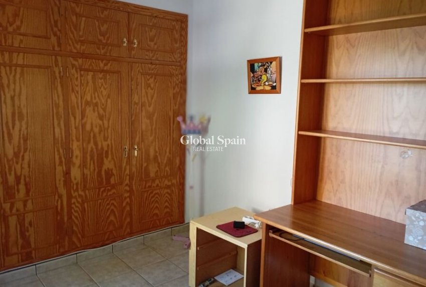 Resale - VILLA -
DAYA NUEVA - Costa Blanca