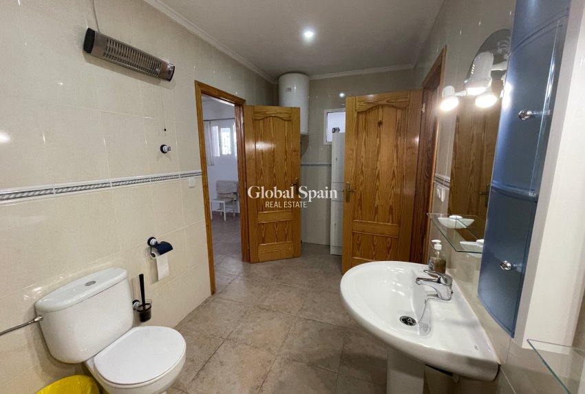 Resale - VILLA -
DAYA NUEVA - Costa Blanca