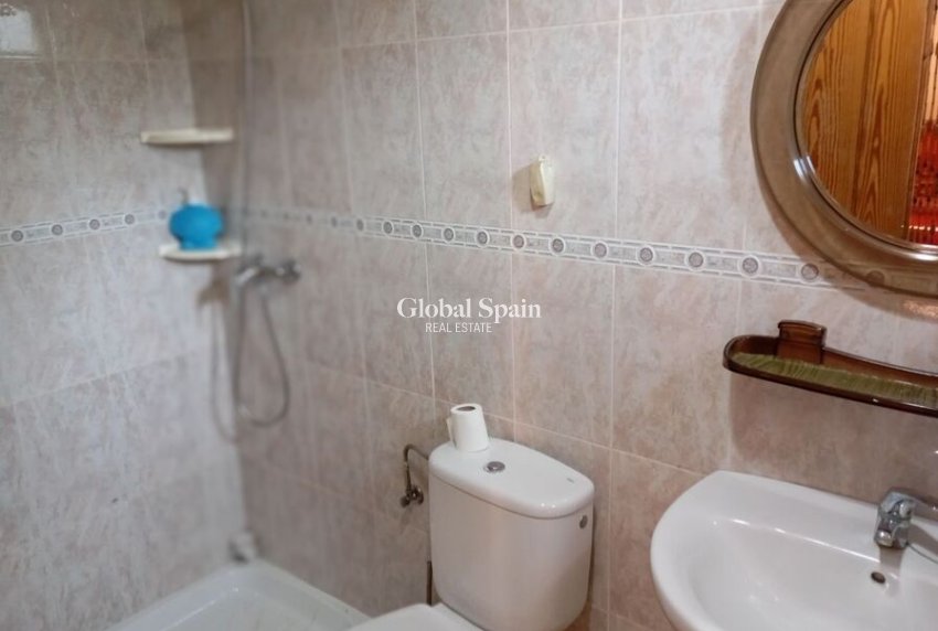 Resale - VILLA -
DAYA NUEVA - Costa Blanca