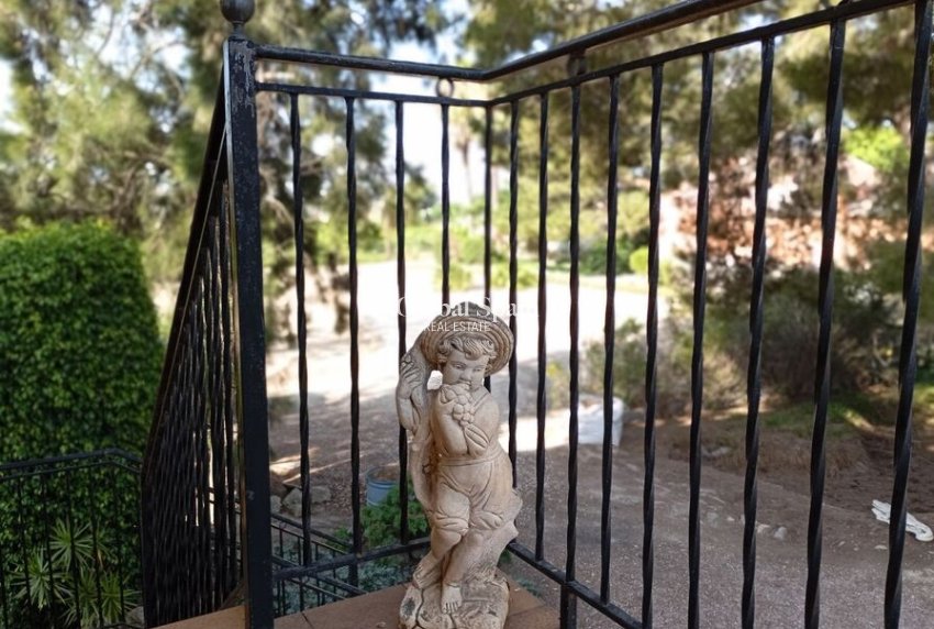 Resale - VILLA -
DAYA NUEVA - Costa Blanca