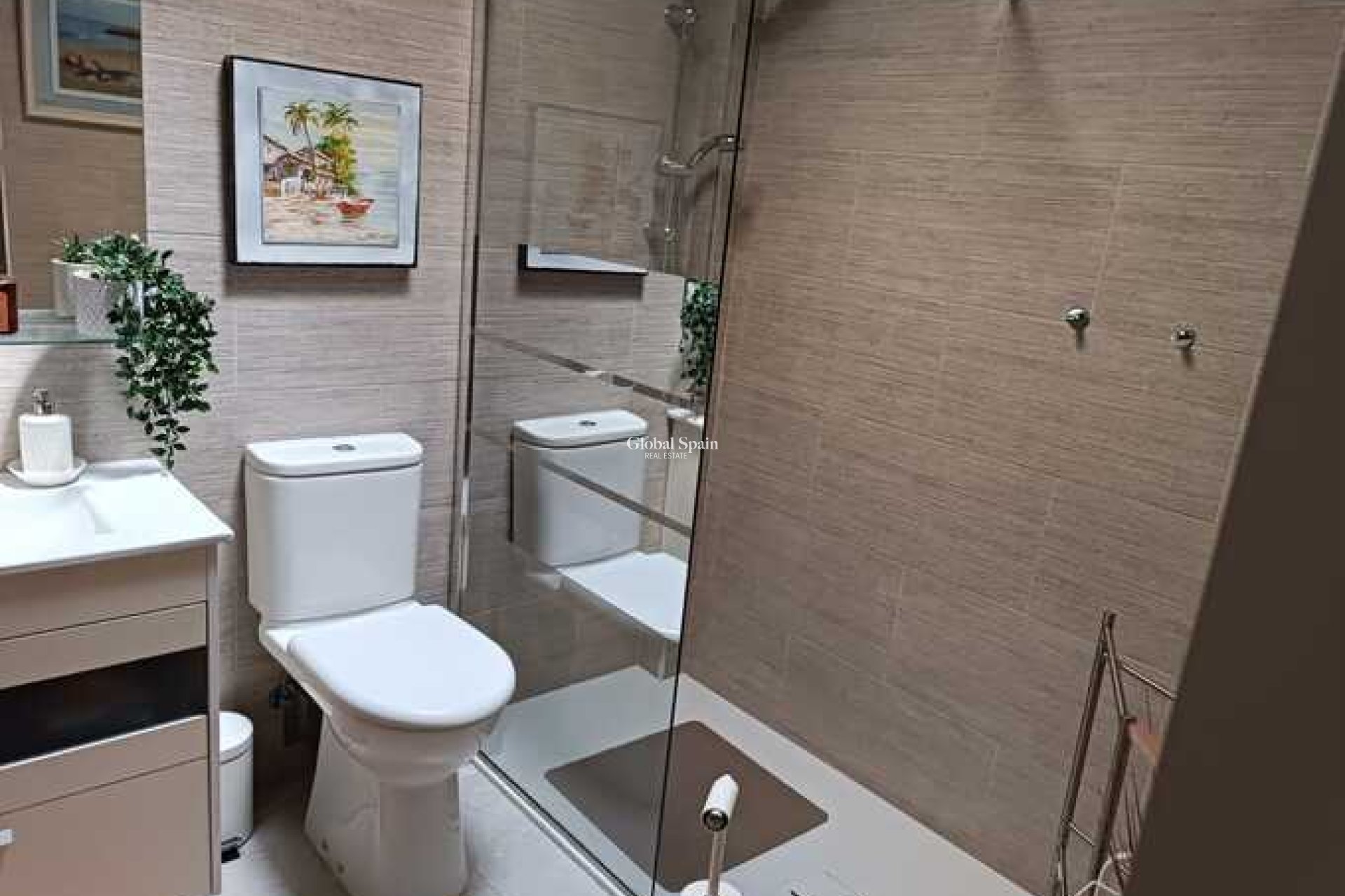 Resale - VILLA -
DAYA NUEVA - Costa Blanca