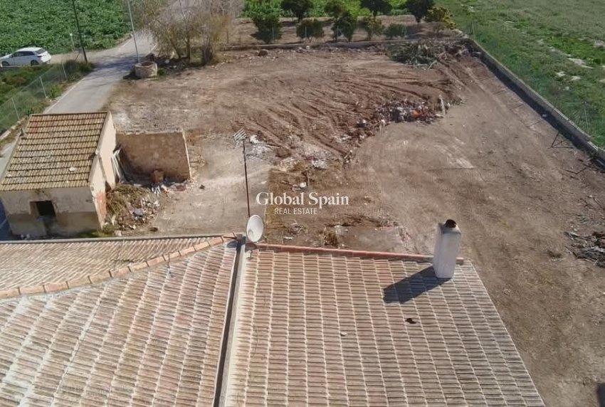 Resale - VILLA -
DAYA NUEVA