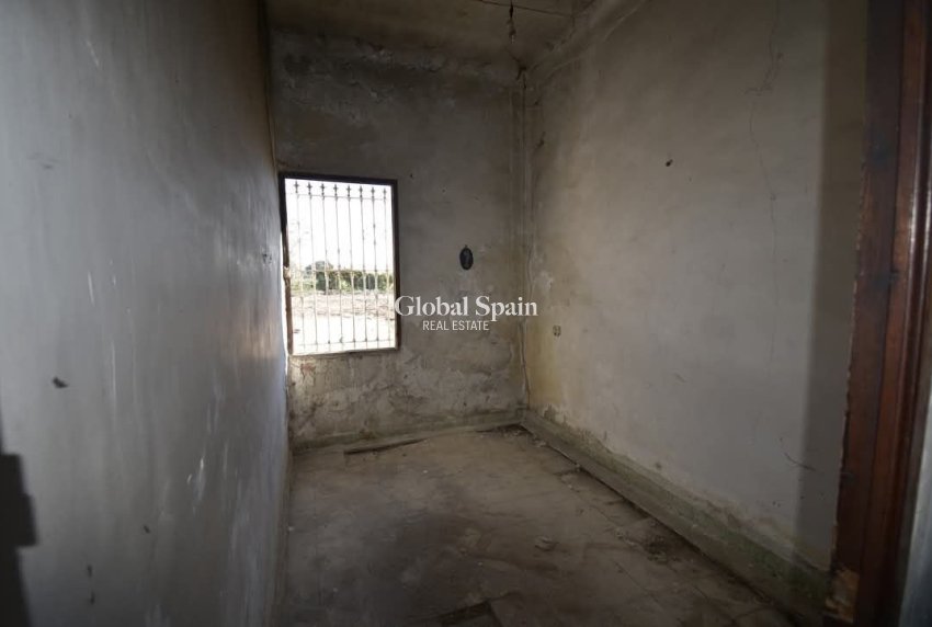 Resale - VILLA -
DAYA NUEVA