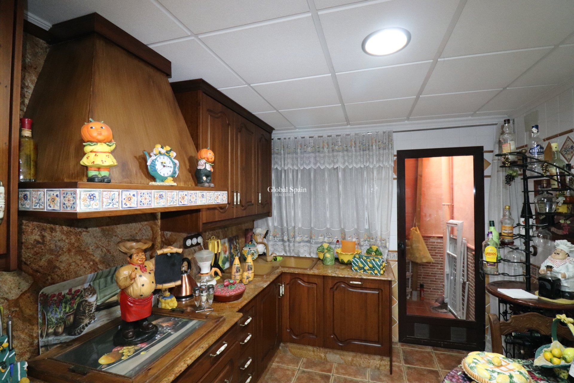 Resale - Villa -
DAYA NUEVA