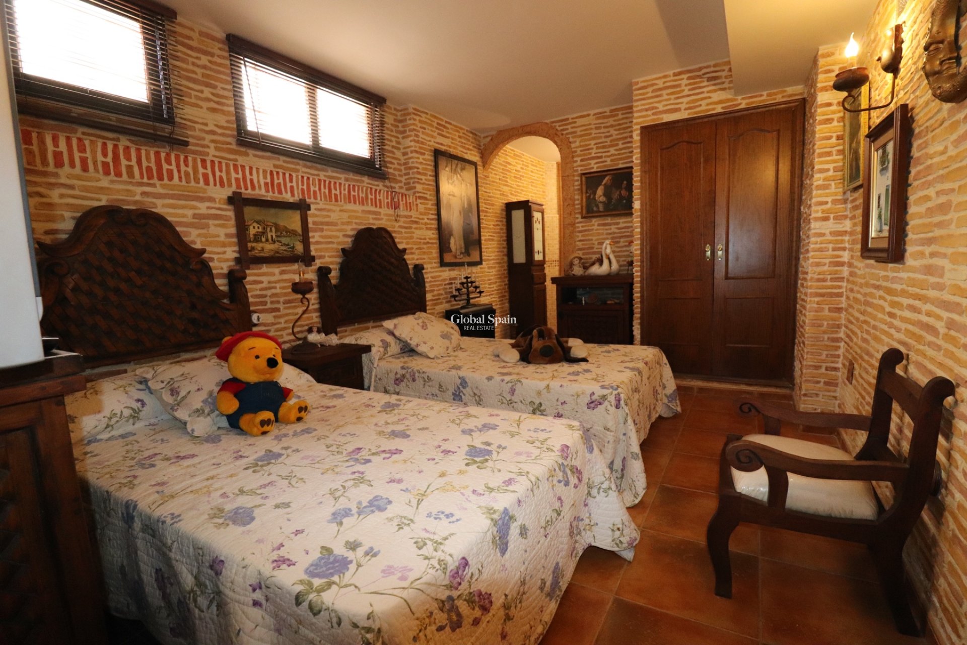 Resale - Villa -
DAYA NUEVA