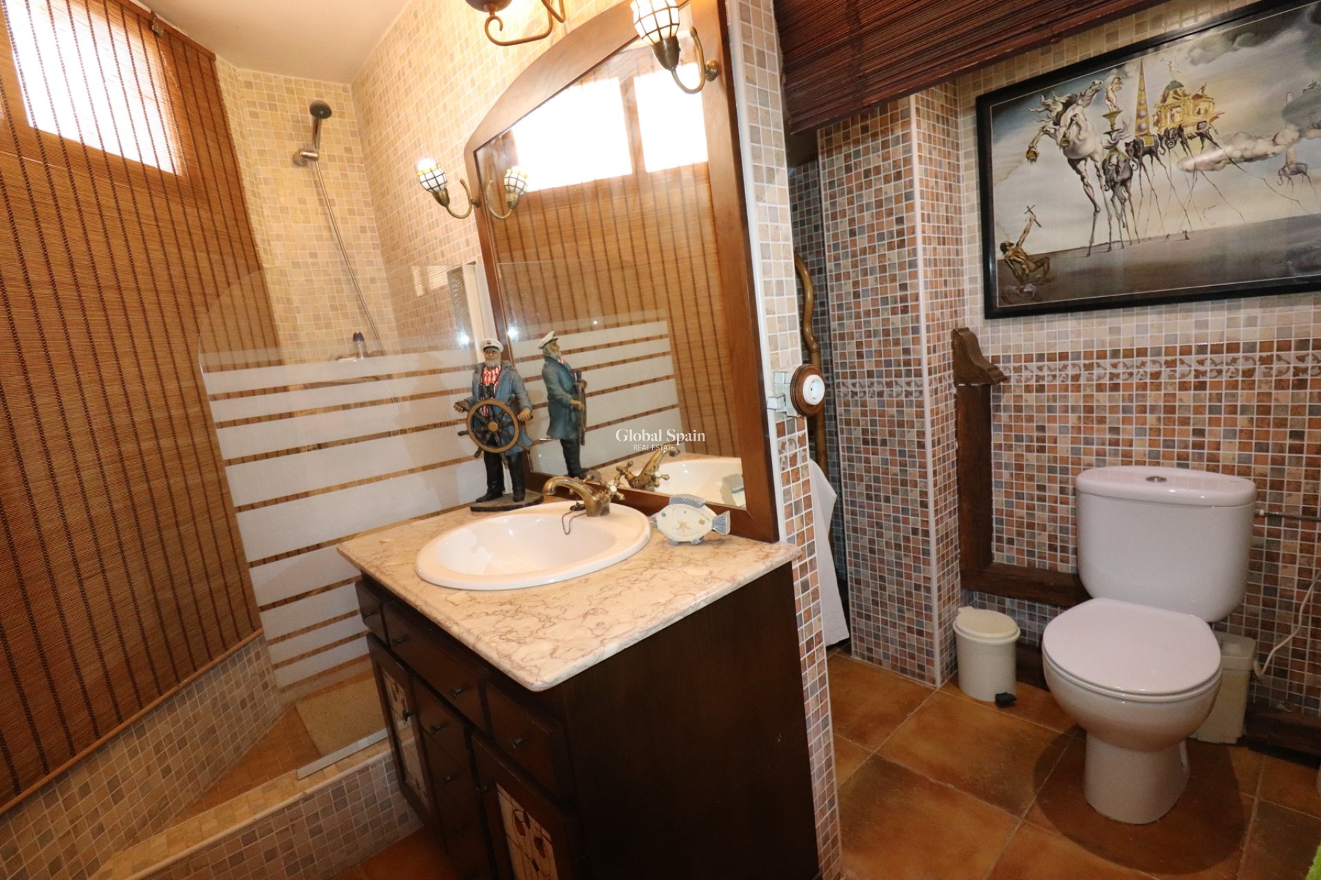 Resale - Villa -
DAYA NUEVA