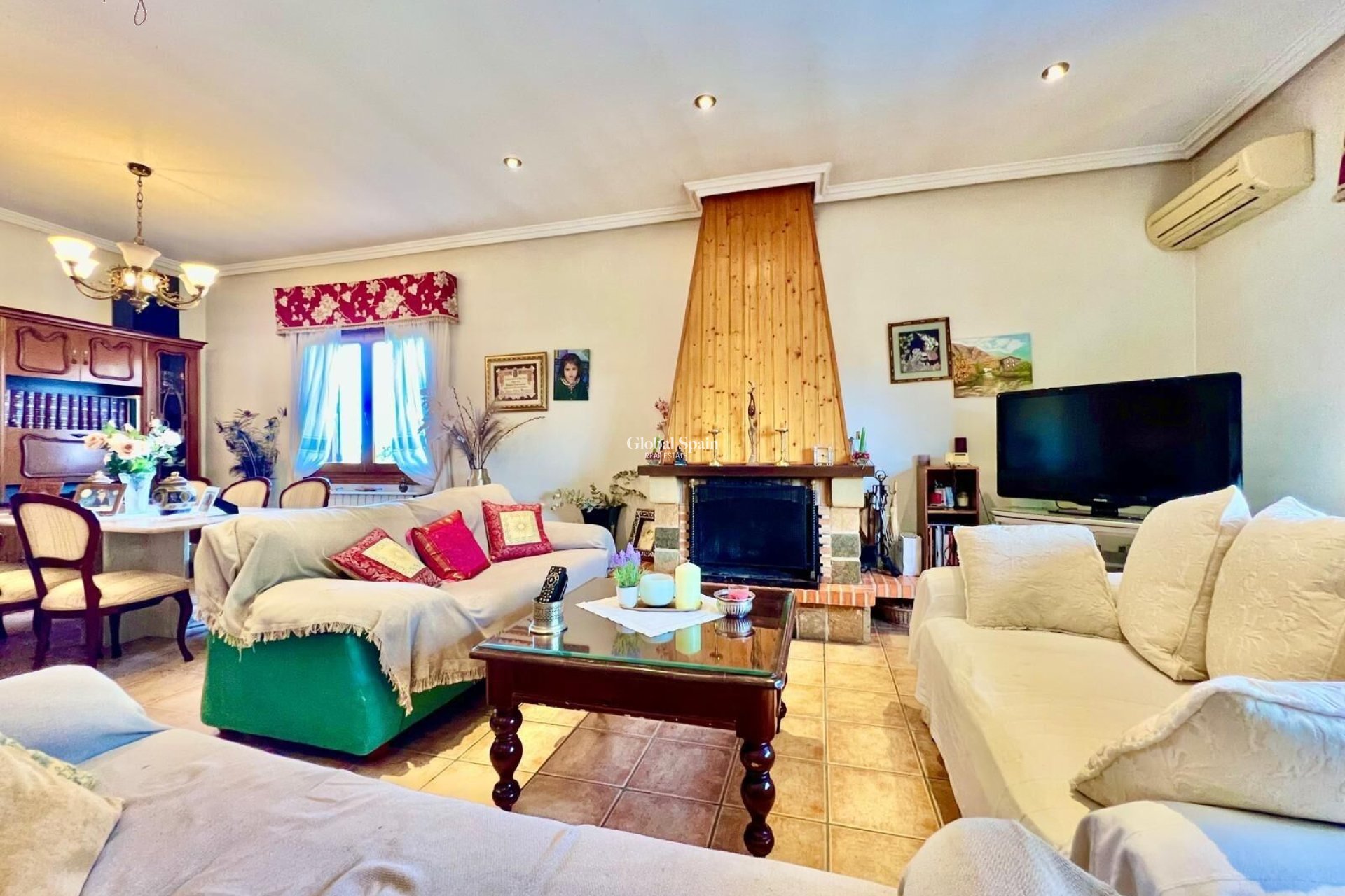 Resale - VILLA -
DAYA VIEJA - Costa Blanca Sur