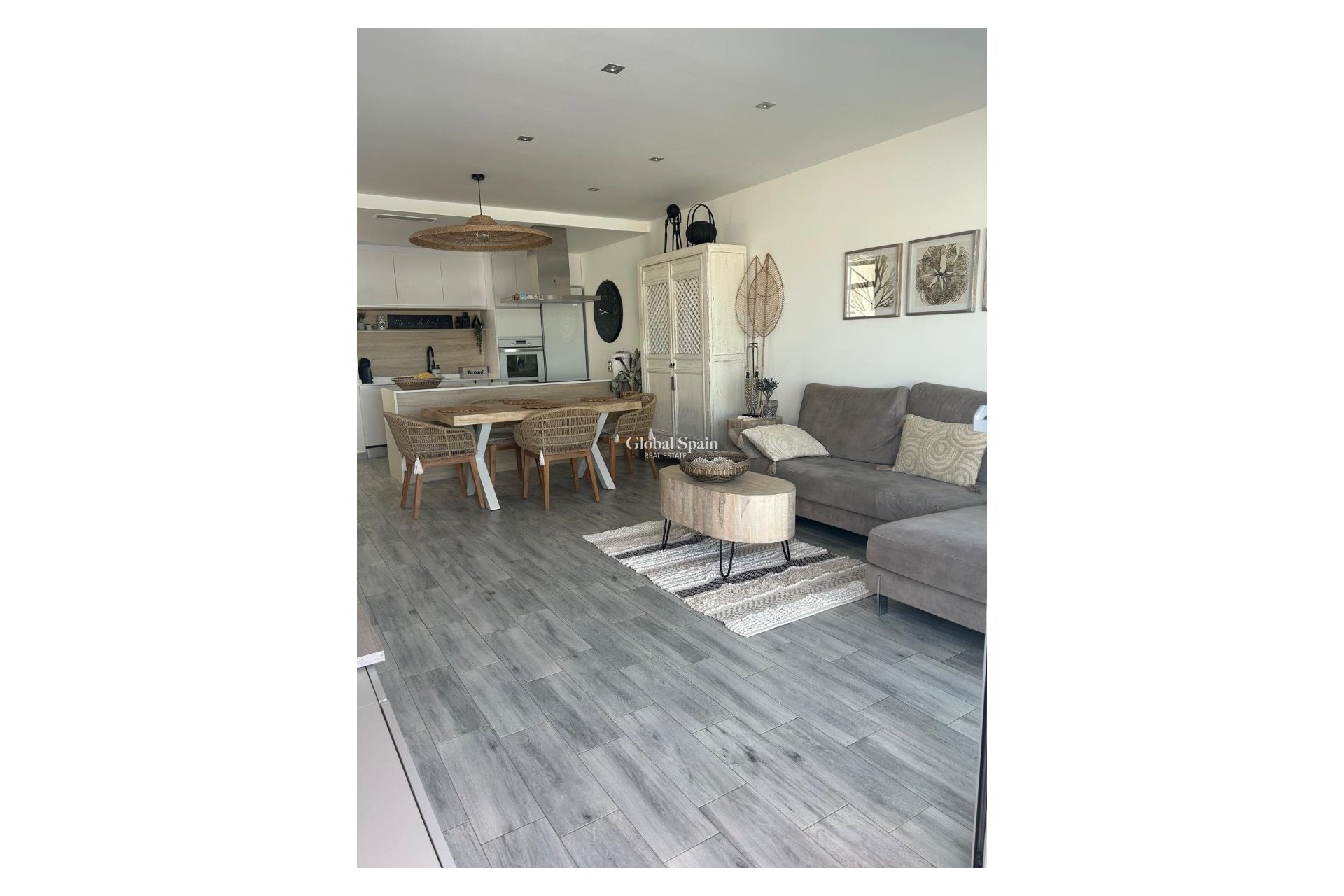 Resale - VILLA -
DAYA VIEJA - Costa Blanca