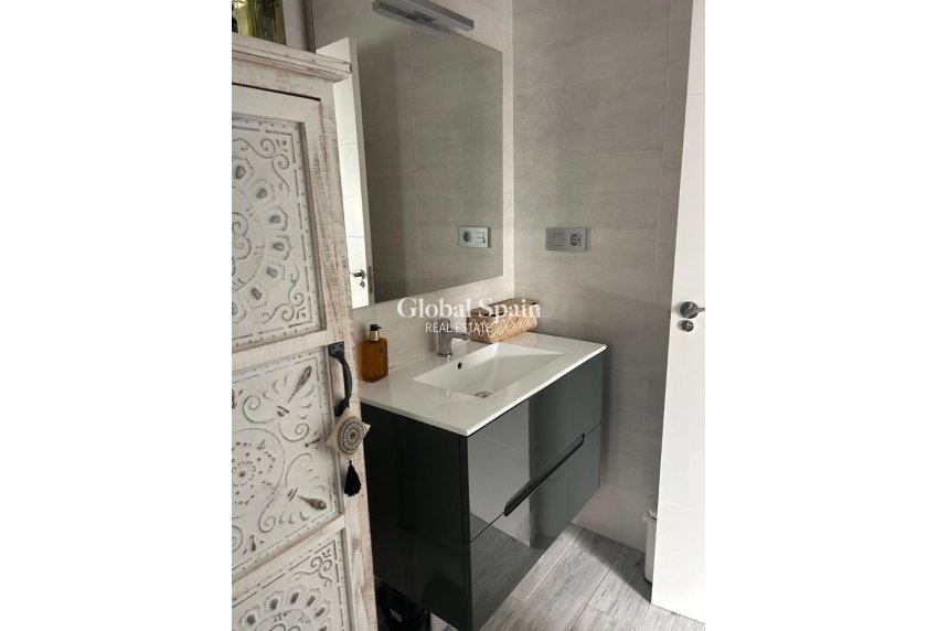 Resale - VILLA -
DAYA VIEJA - Costa Blanca