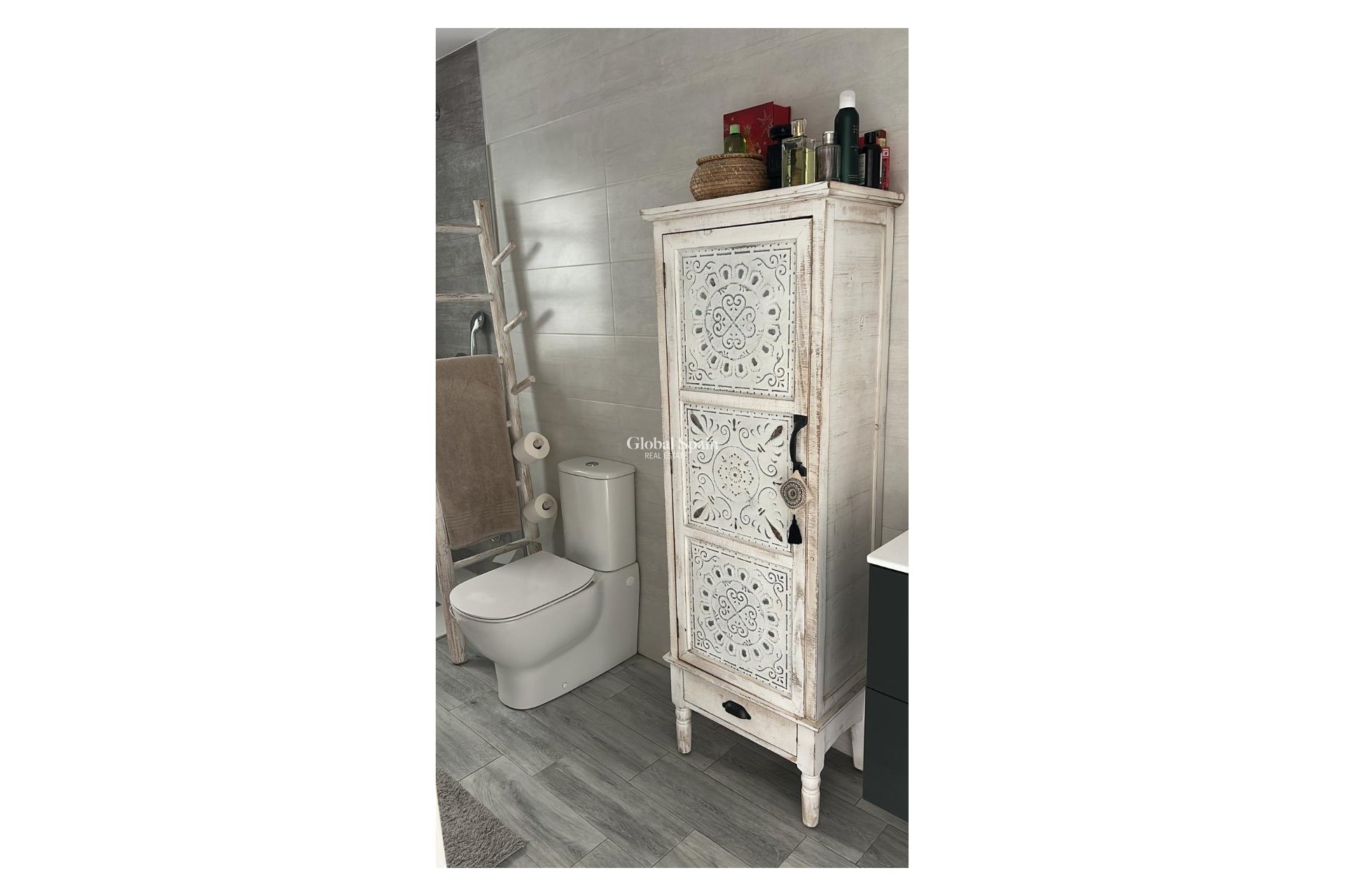 Resale - VILLA -
DAYA VIEJA - Costa Blanca