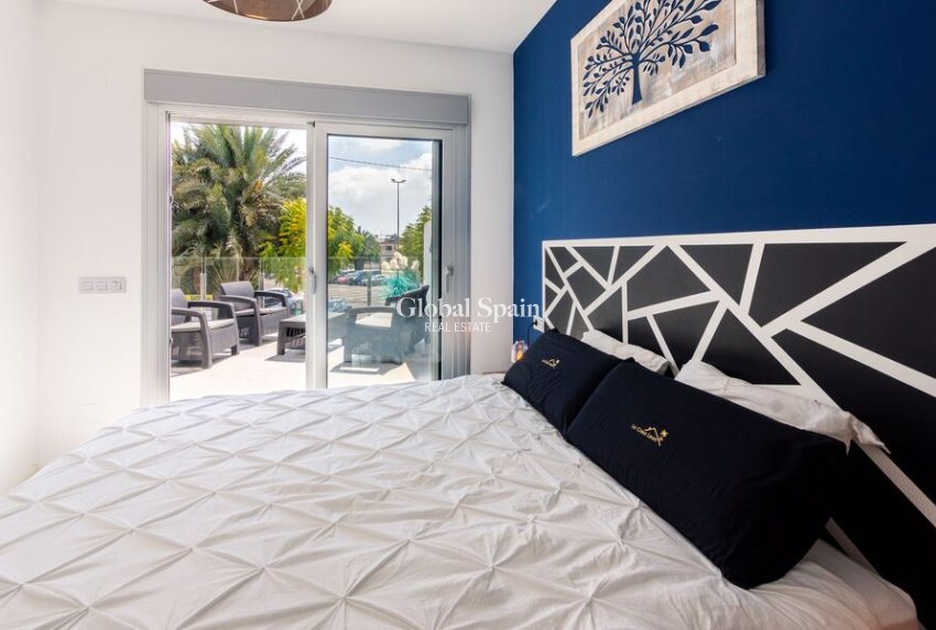 Resale - VILLA -
DAYA VIEJA - Costa Blanca