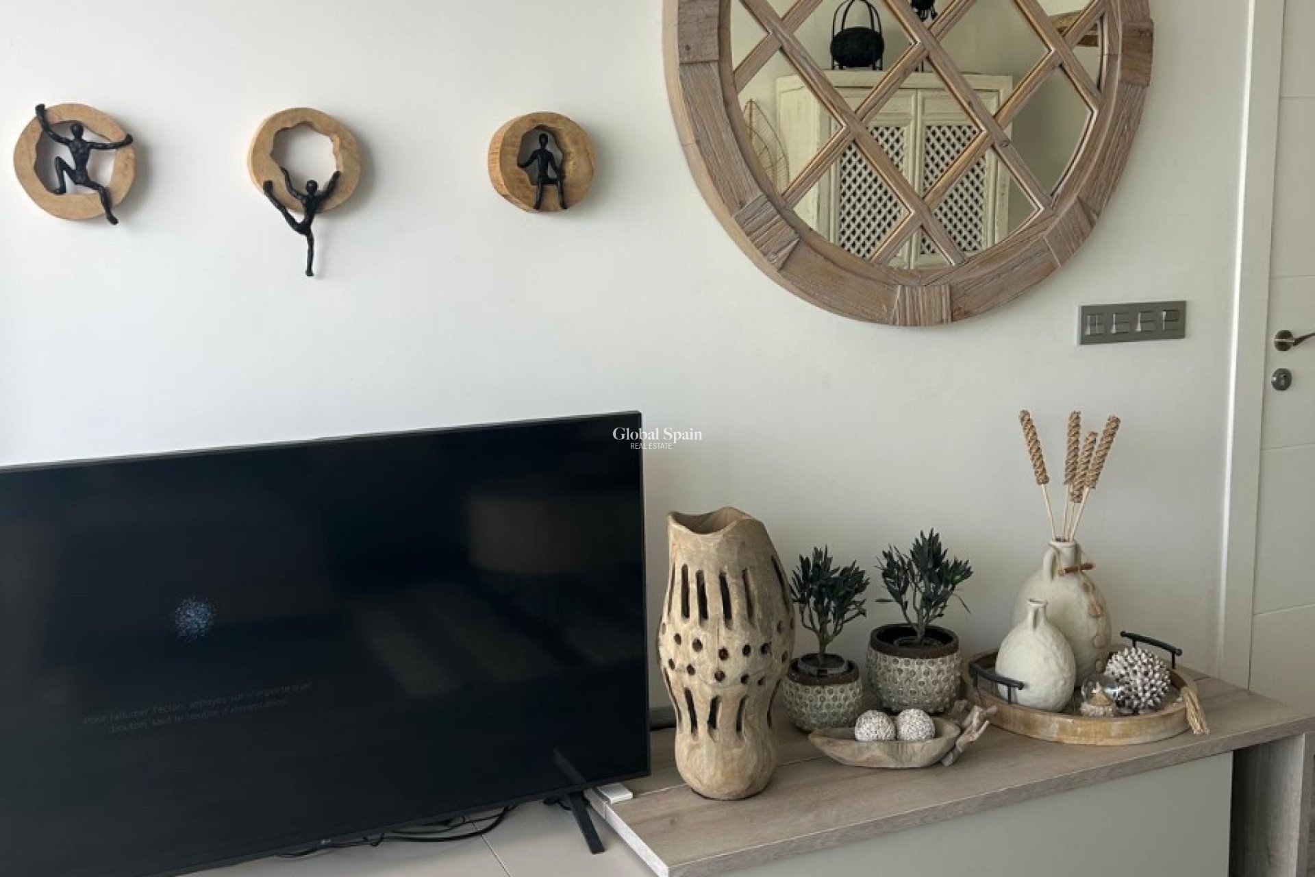 Resale - VILLA -
DAYA VIEJA - Costa Blanca