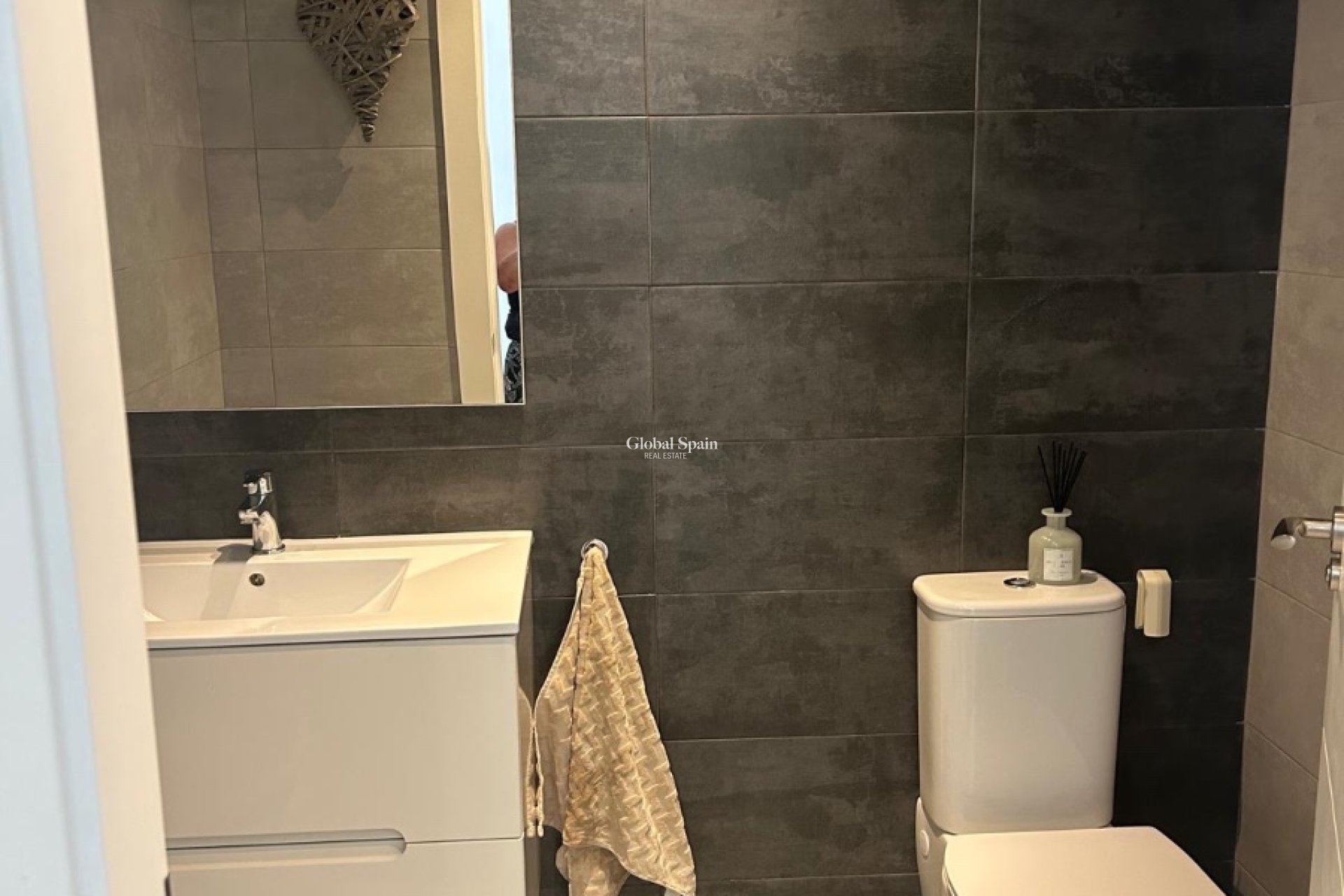 Resale - VILLA -
DAYA VIEJA - Costa Blanca