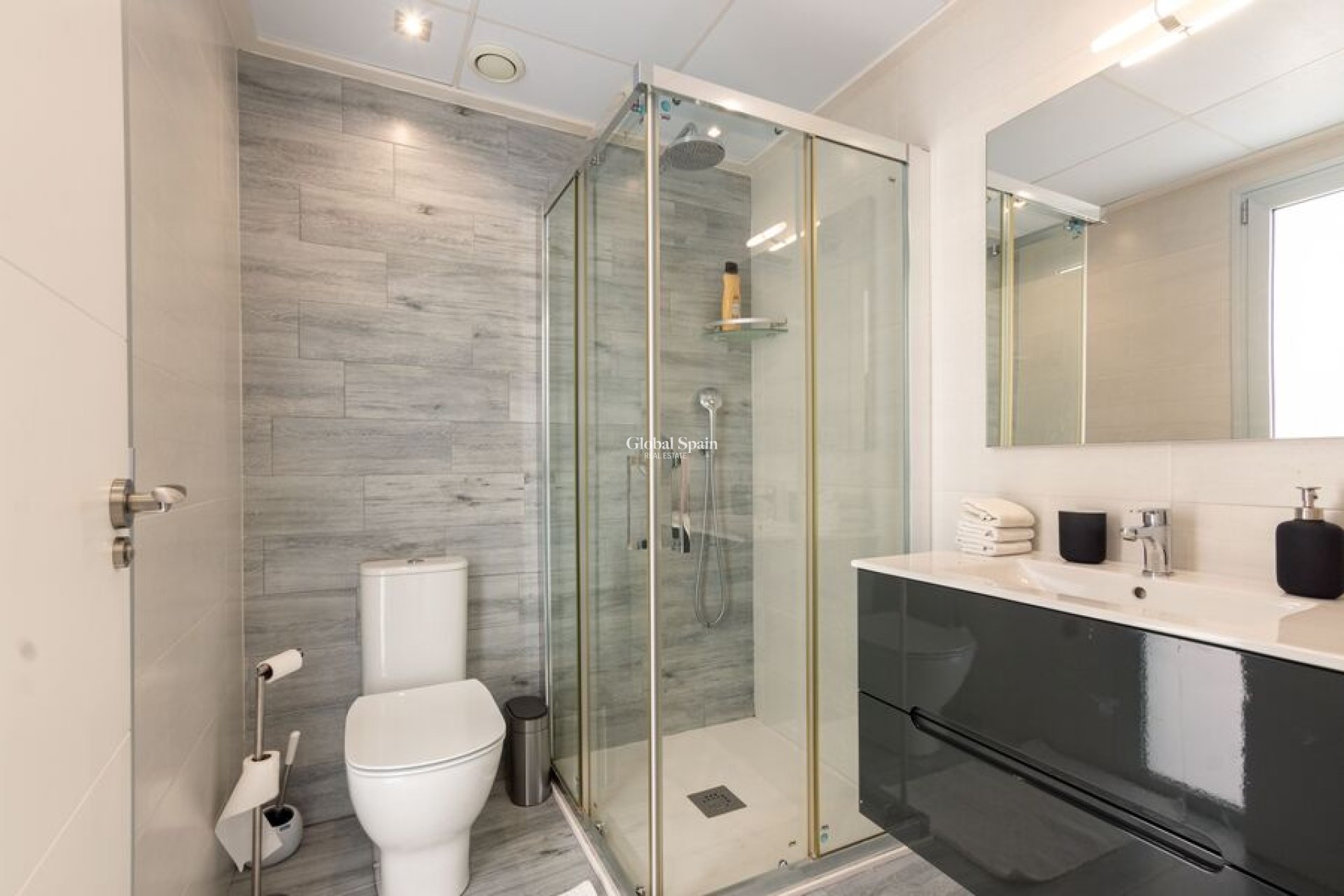 Resale - VILLA -
DAYA VIEJA - Costa Blanca