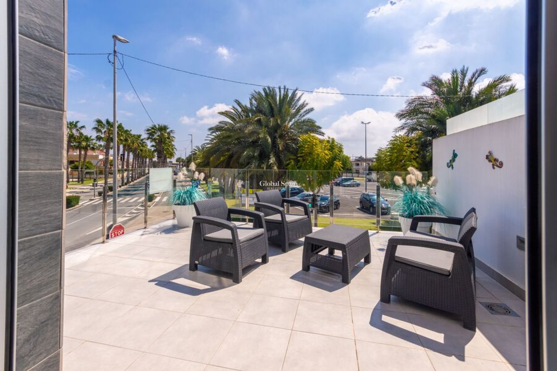 Resale - VILLA -
DAYA VIEJA - Costa Blanca