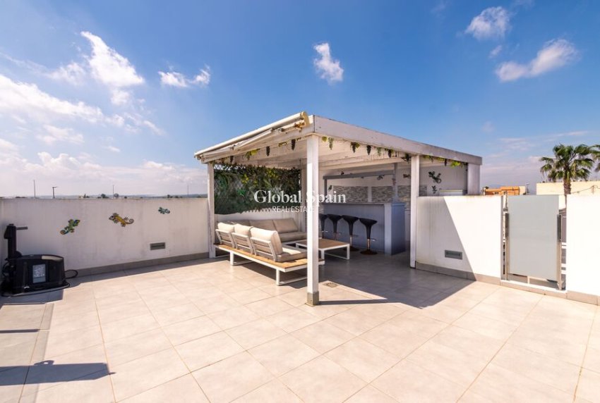 Resale - VILLA -
DAYA VIEJA - Costa Blanca