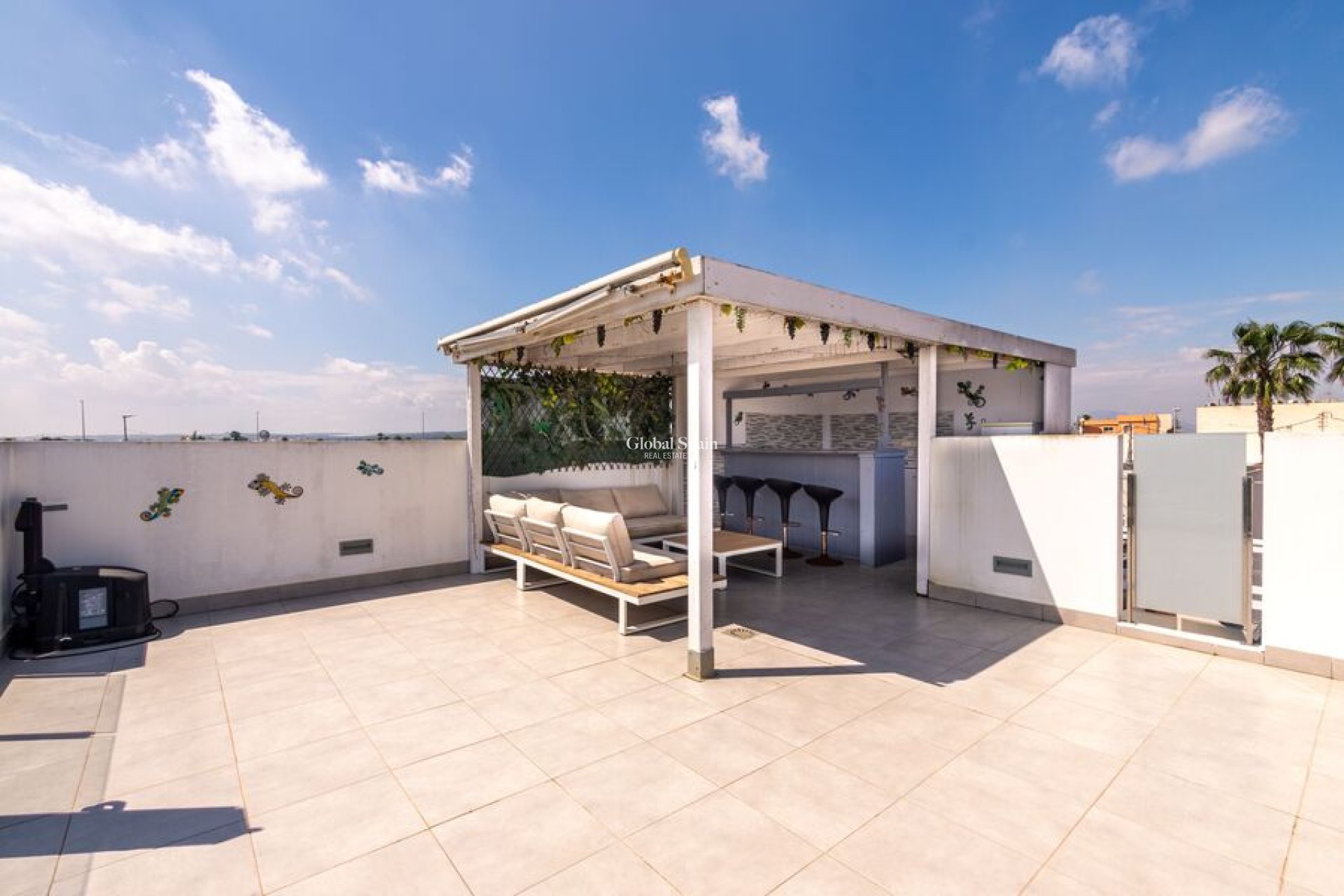 Resale - VILLA -
DAYA VIEJA - Costa Blanca