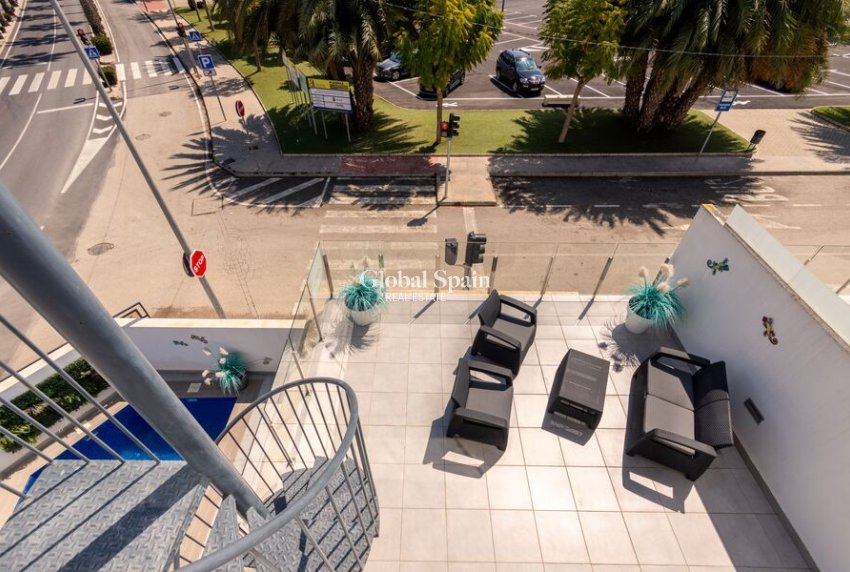 Resale - VILLA -
DAYA VIEJA - Costa Blanca