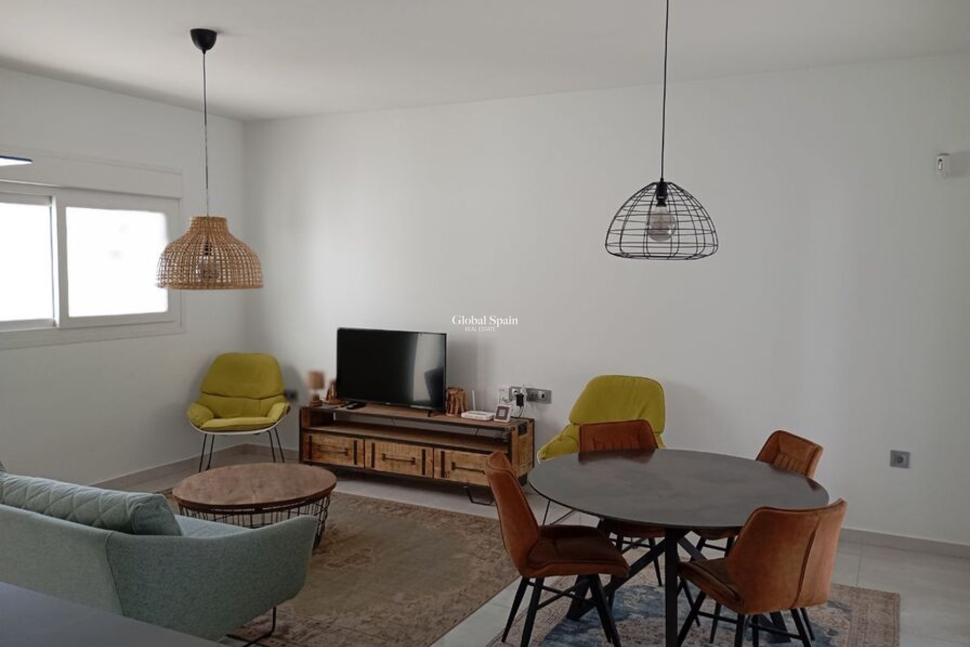 Resale - VILLA -
DAYA VIEJA - Costa Blanca