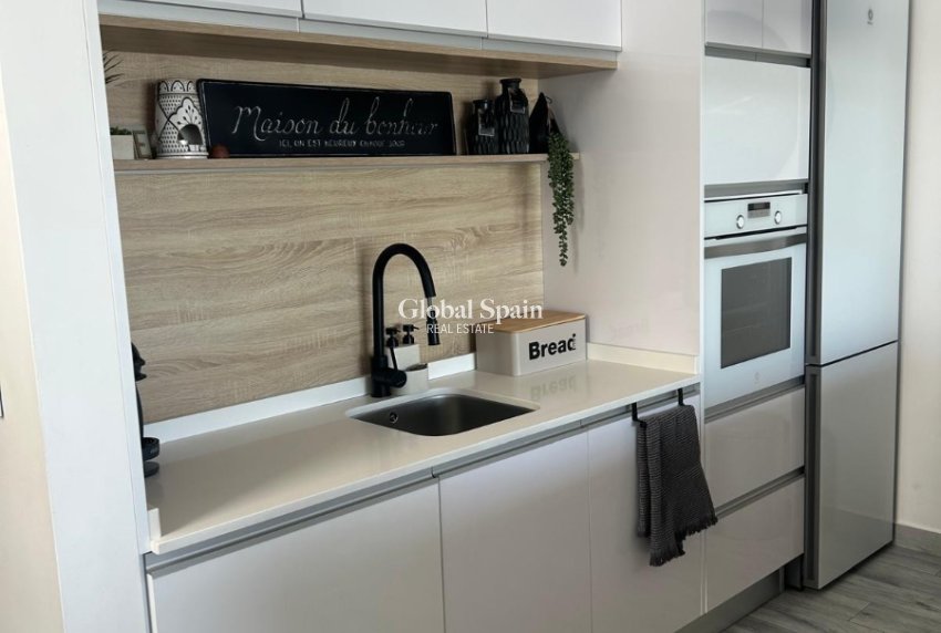 Resale - VILLA -
DAYA VIEJA - Costa Blanca