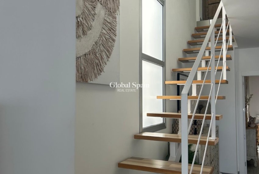 Resale - VILLA -
DAYA VIEJA - Costa Blanca