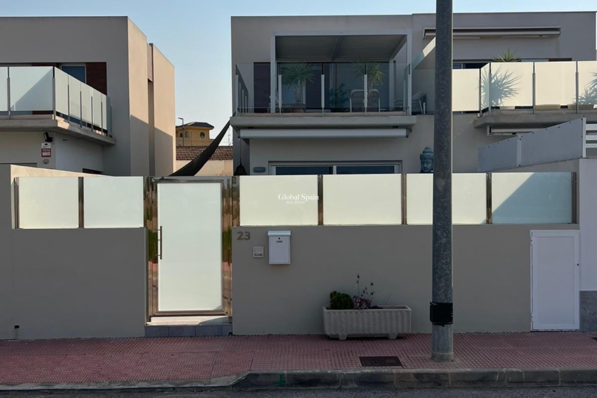 Resale - VILLA -
DAYA VIEJA - Costa Blanca