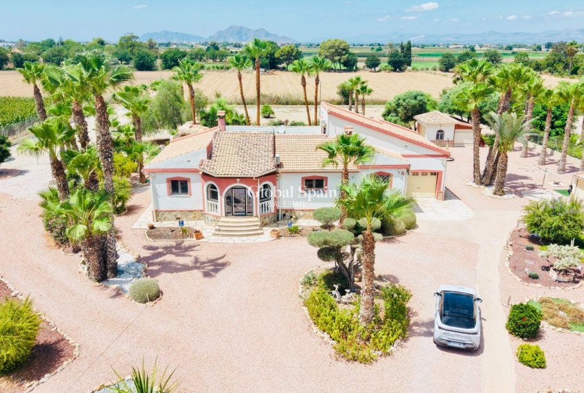 Resale - VILLA -
DAYA VIEJA - Costa Blanca