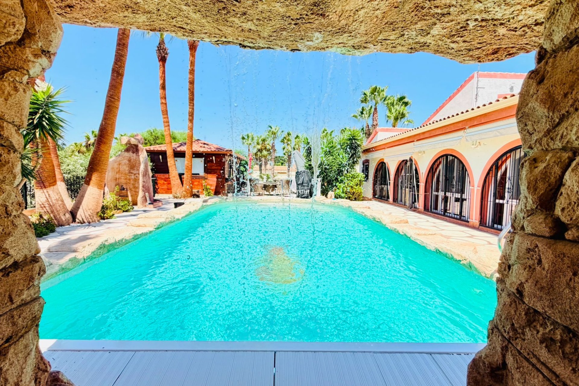 Resale - VILLA -
DAYA VIEJA - Costa Blanca