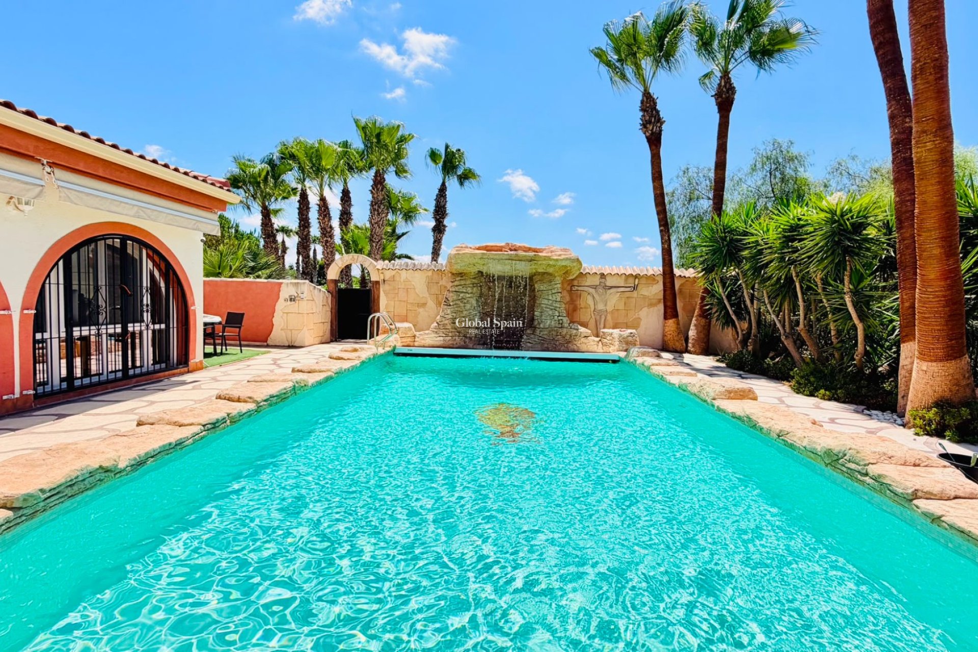 Resale - VILLA -
DAYA VIEJA - Costa Blanca