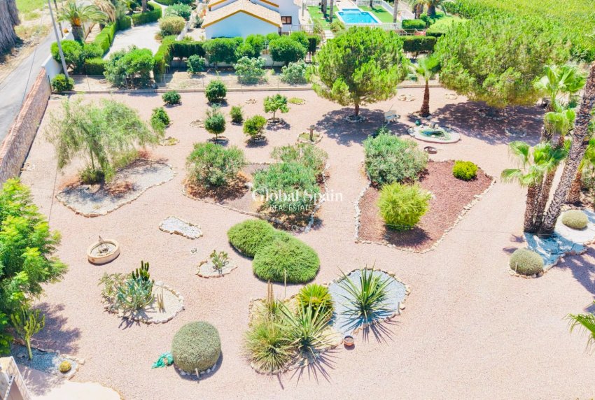 Resale - VILLA -
DAYA VIEJA - Costa Blanca