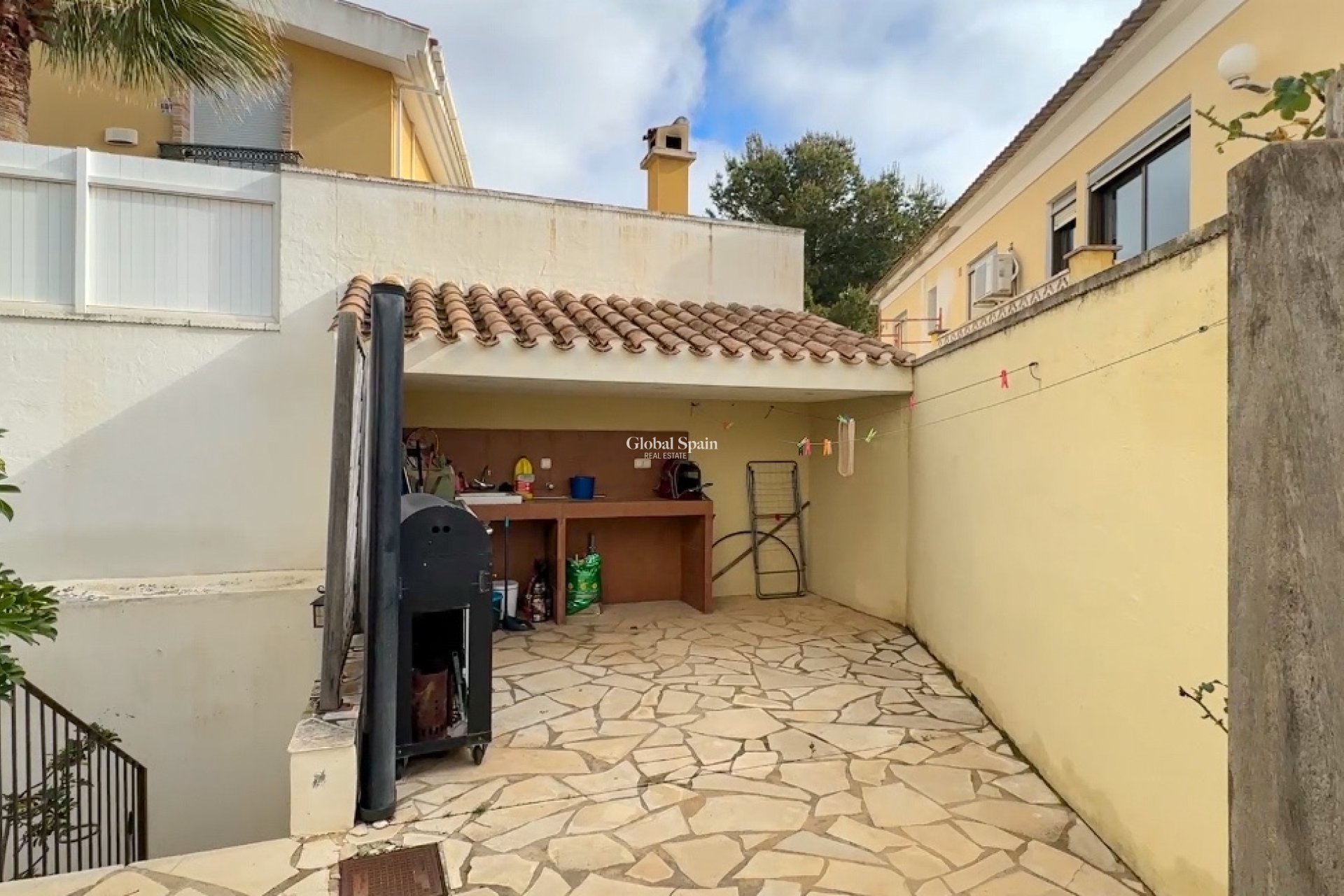 Resale - VILLA -
DEHESA DE CAMPOAMOR - Costa Blanca