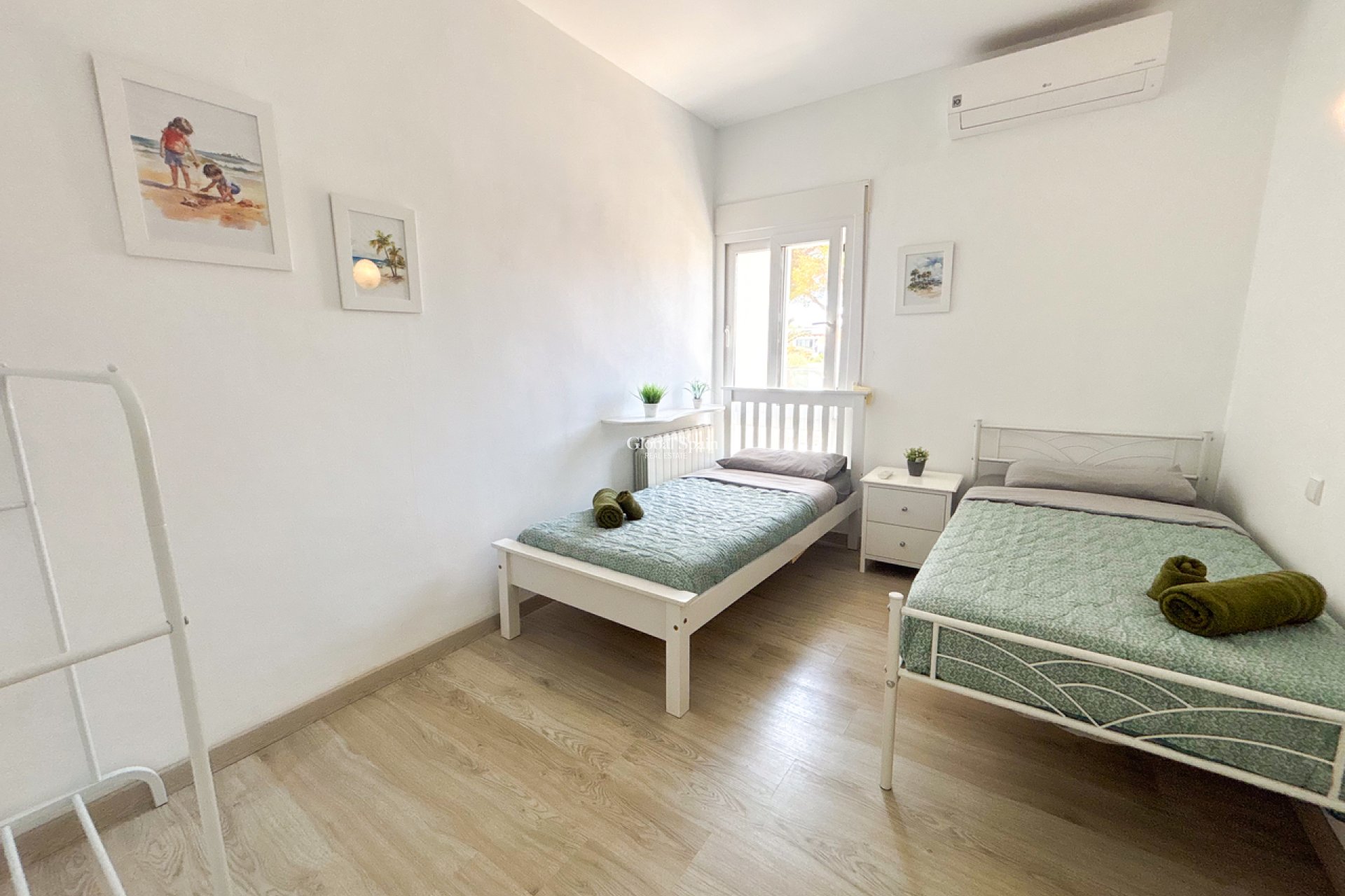 Resale - VILLA -
DEHESA DE CAMPOAMOR - Costa Blanca