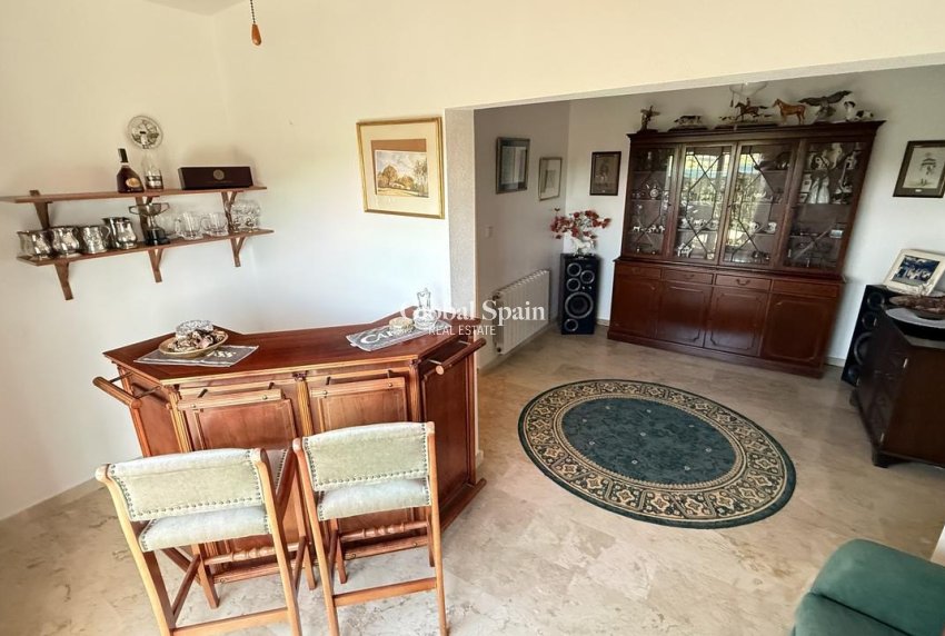 Resale - VILLA -
DEHESA DE CAMPOAMOR - Costa Blanca