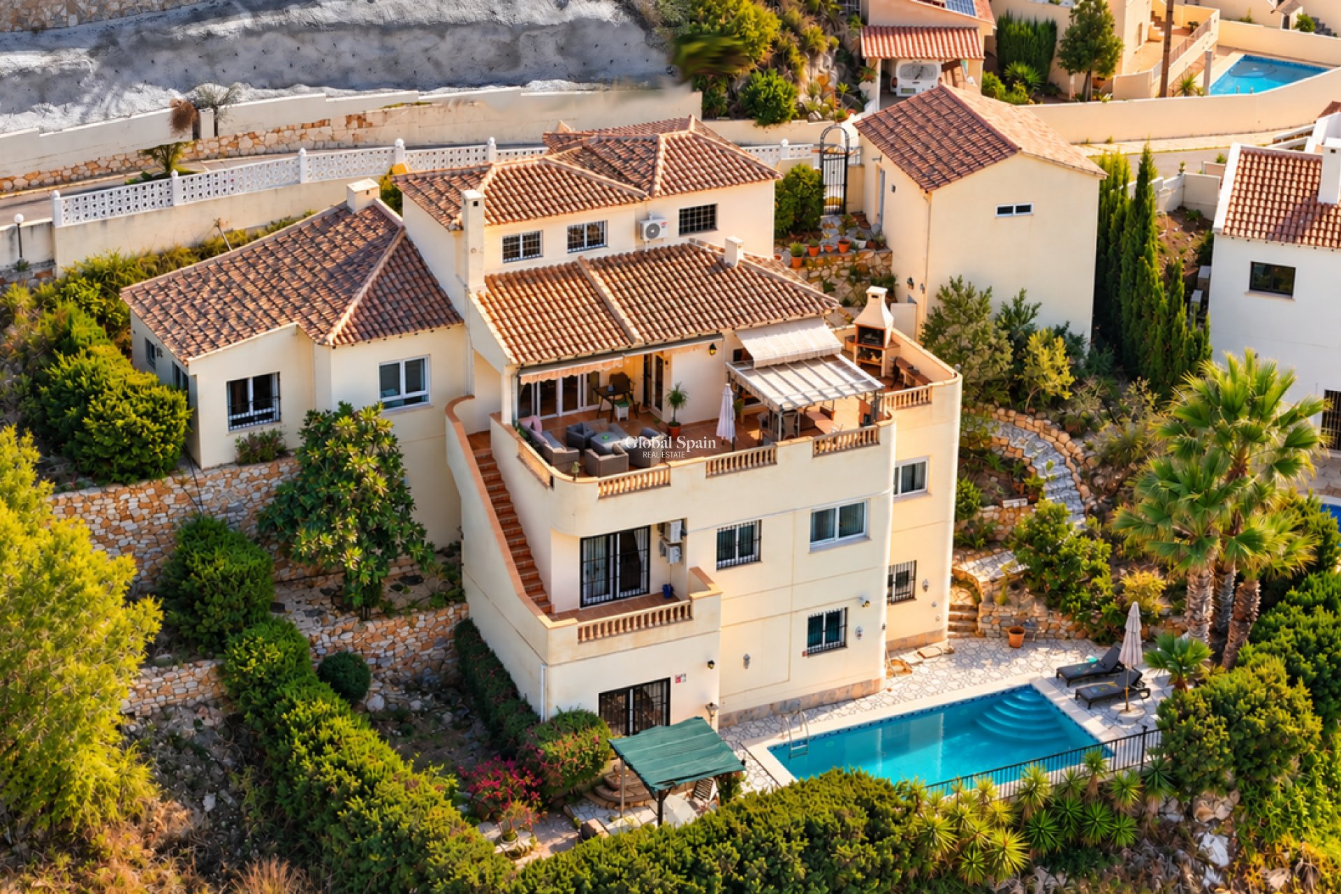 Resale - VILLA -
DEHESA DE CAMPOAMOR - Costa Blanca