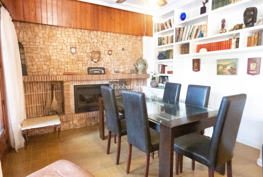 Resale - VILLA -
DEHESA DE CAMPOAMOR