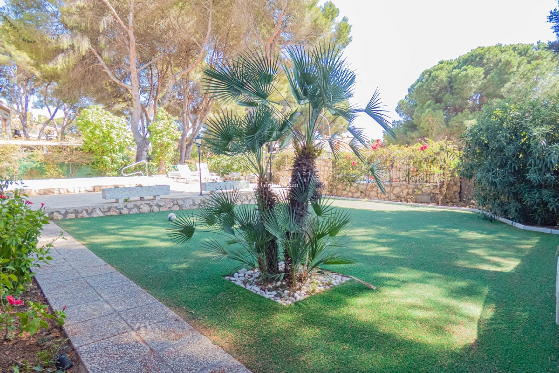Resale - VILLA -
DEHESA DE CAMPOAMOR
