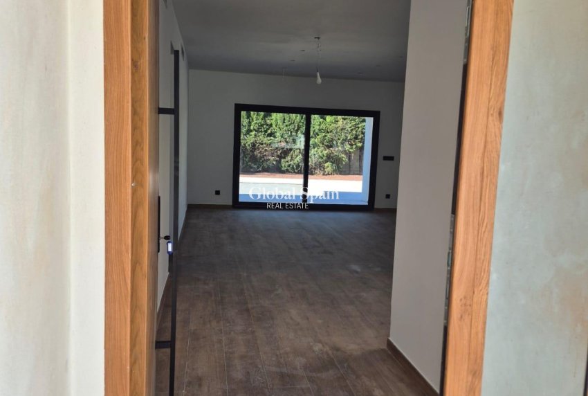 Resale - VILLA -
DENIA - Costa Blanca