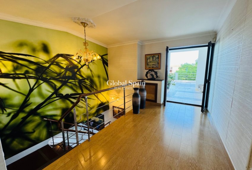 Resale - Villa -
DENIA - Las Rotas - Les Rotes